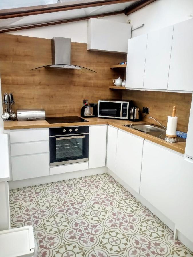 Hookless Holiday Homes Fethard on Sea Εξωτερικό φωτογραφία